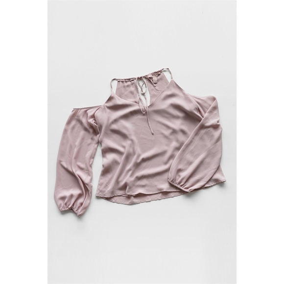 Forever 21 | Blush Open Shoulder Top - Picture 1 of 4